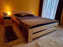 Pat din lemn masiv model Levis 140x200 lacuit