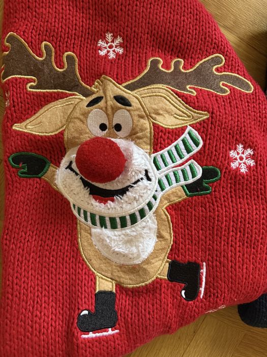 Коледни пуловери
