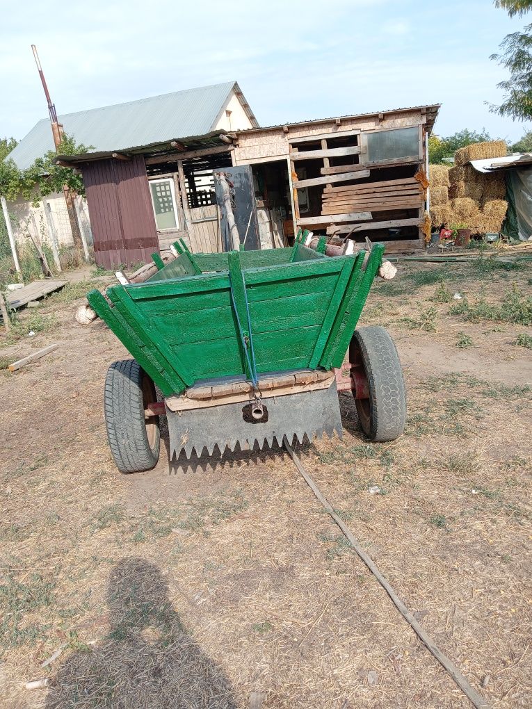 Vând căruță  usoara