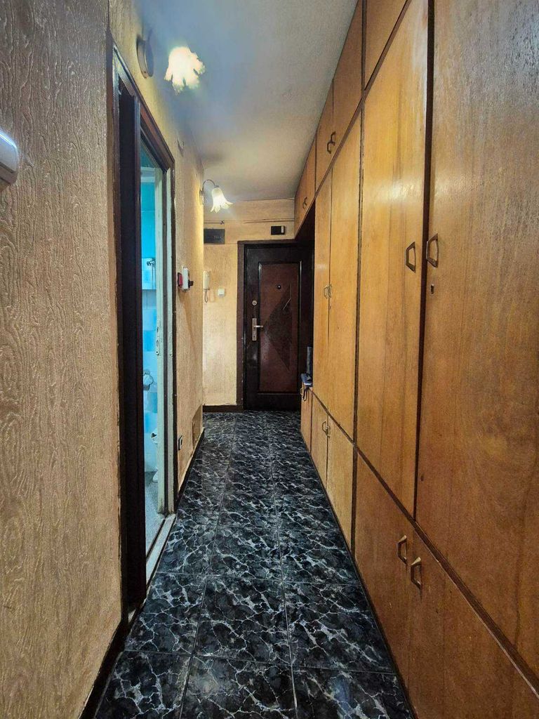 Продава се Двустаен апартамент в Русе, Здравец Изток - 58 кв.м за 1113 €/кв.м - Снимка #8