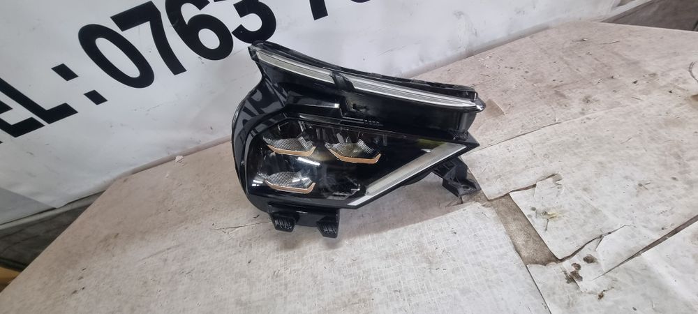 Far dreapta full led citroen C4 2020