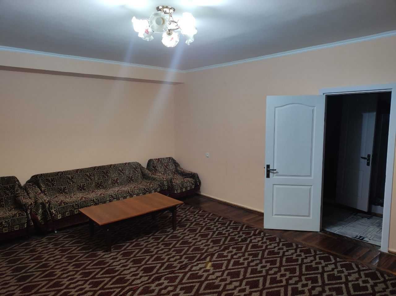 Продам кв-ру метро Др.Народов 3/5/9 ориентир:  м. дружбы Народов