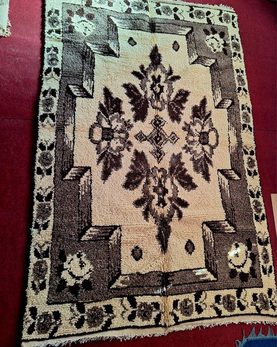 Ръчно тъкан родопски вълнен китеник – нов, пъстър и автентичен