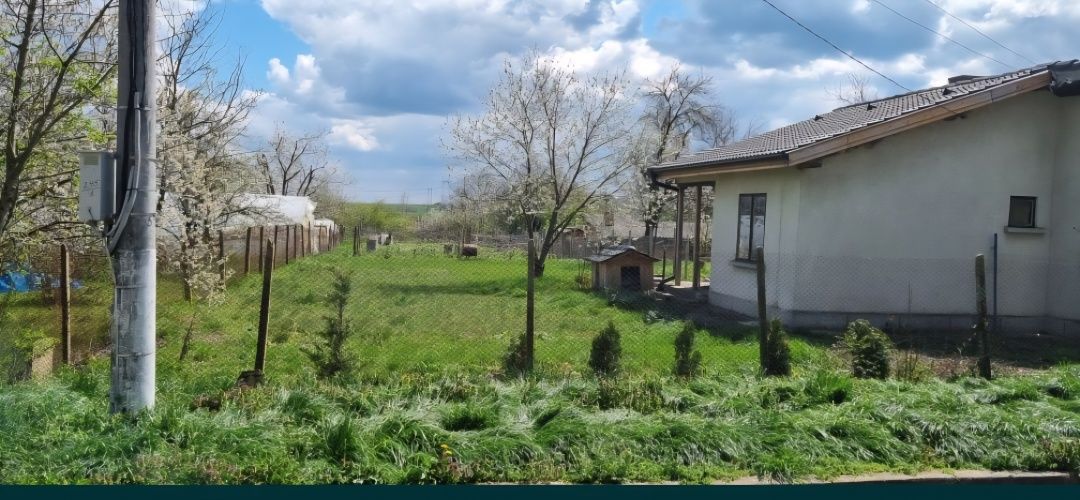 Къща - вила в село Смолница на 9 км от Добрич имот