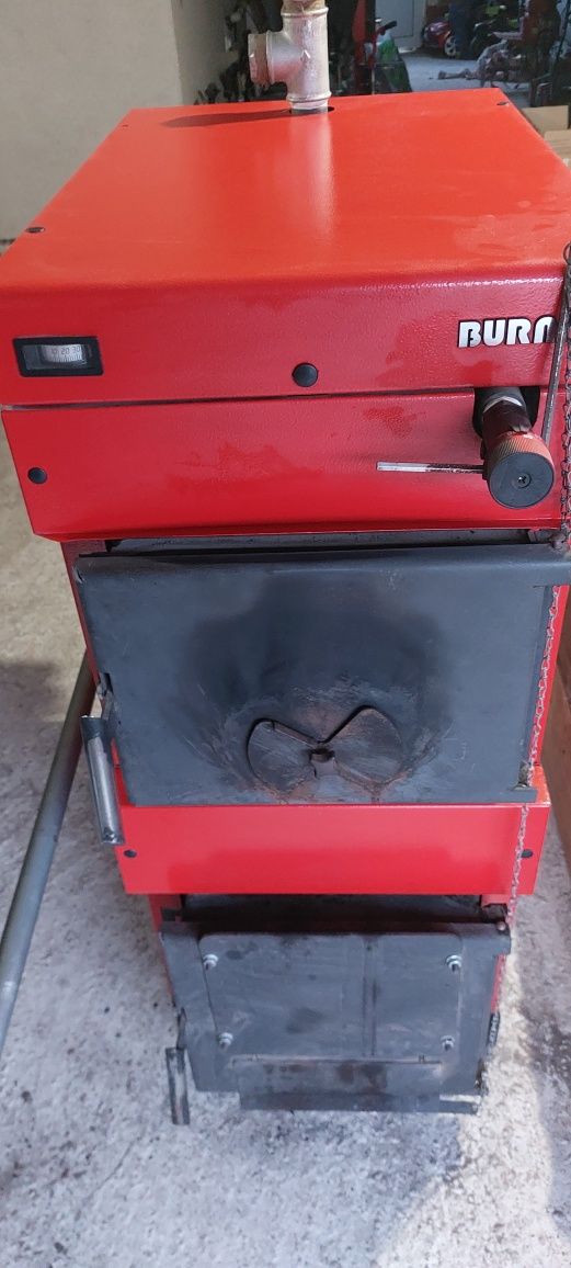 Котел на дърва Burnit 25 kW ползван 2 години. Работи перфектно.