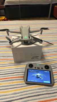 Drona DJI Mini 3 + Smart Controller, 4K HDR,factura garantie Emag
