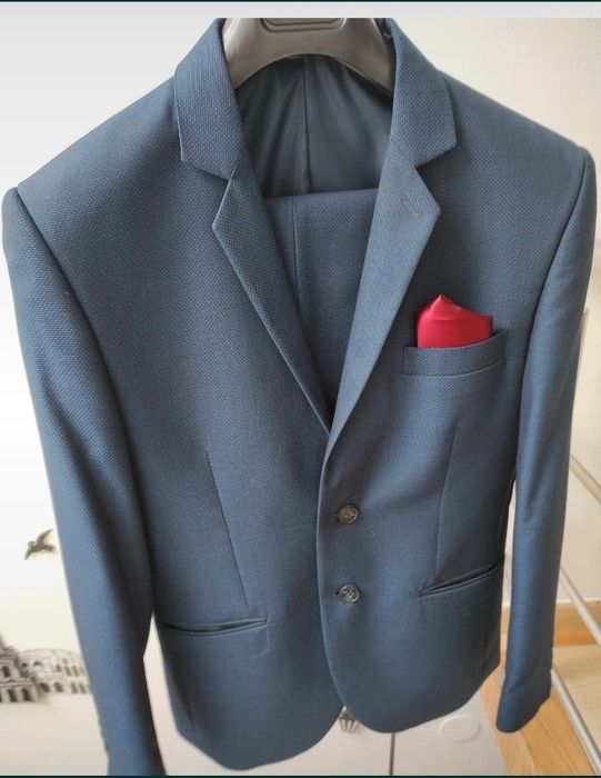 Costum barbati marime 46