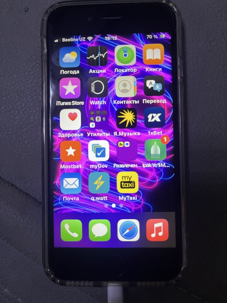 Iphone SE 2020 2 gen 64g black или обмен 12 мини