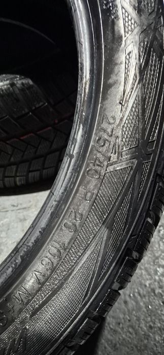 275 40 20 Vredestein m+s