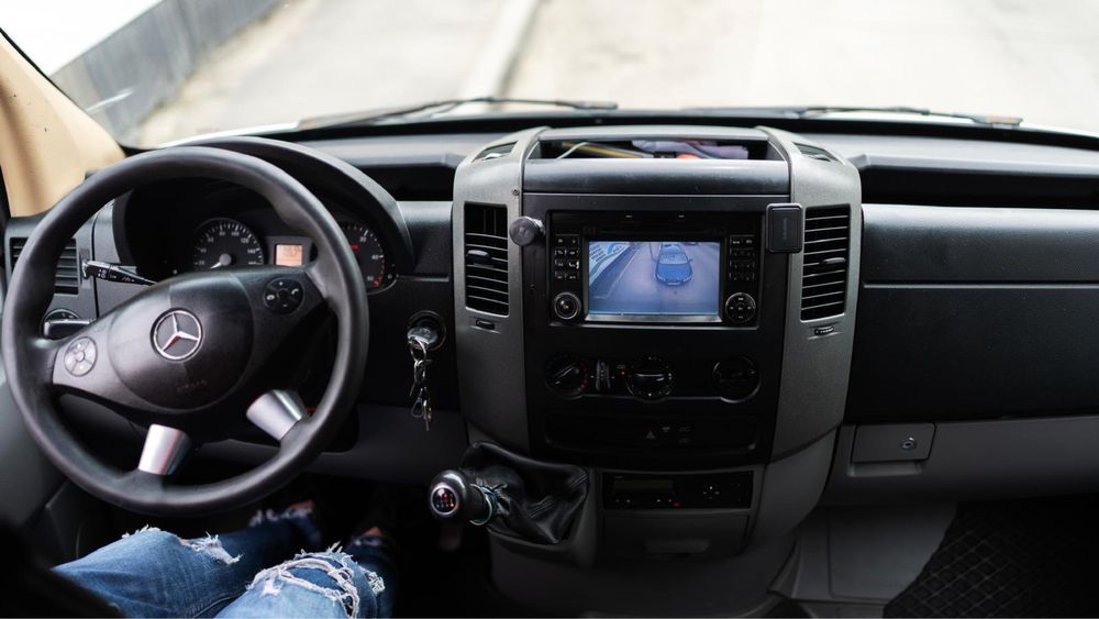 Vand Mercedes Sprinter 319 XXL 6+1 locuri autoutilitara AC+izolata