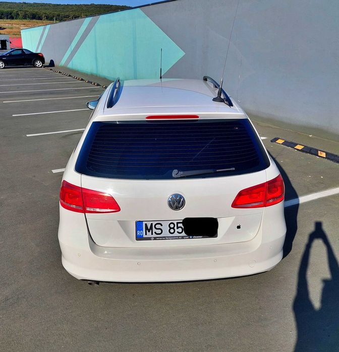 Volkswagen Passat B7 2011 1.6 TDI Bluemotion
