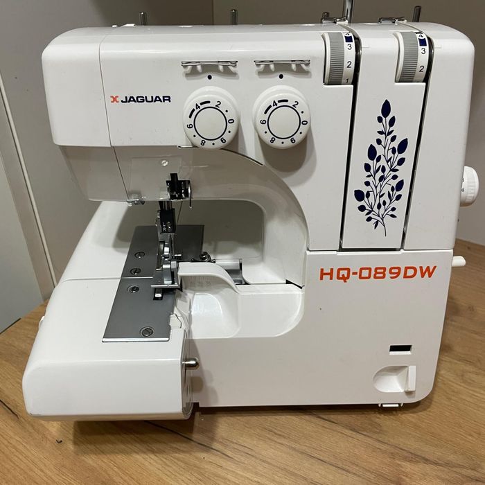 Продам оверлок Jaguar