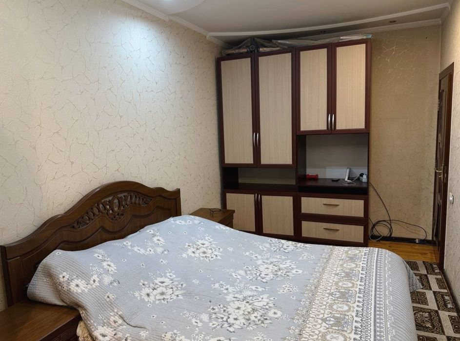 Юнусабад 15, 4/4/5 УлУчШеНкА Неторец Балкон 6*2 ЧаСтИчНо МеБеЛиРоВаНаЯ