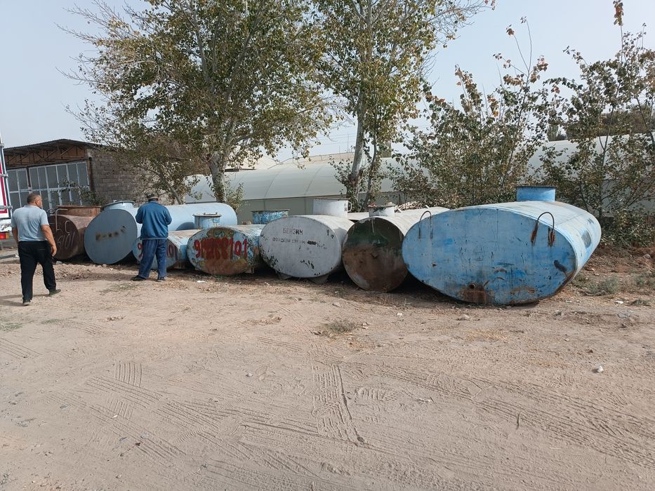 ёмкостьлар сотилади