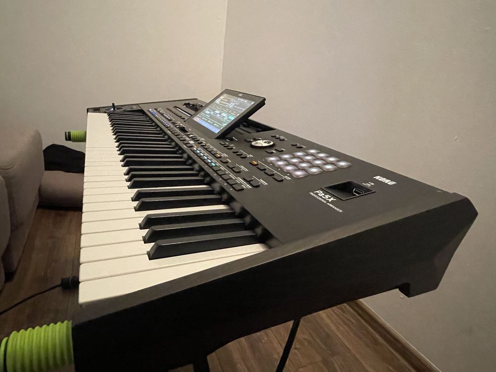 Vand korg PA5x 61 keys