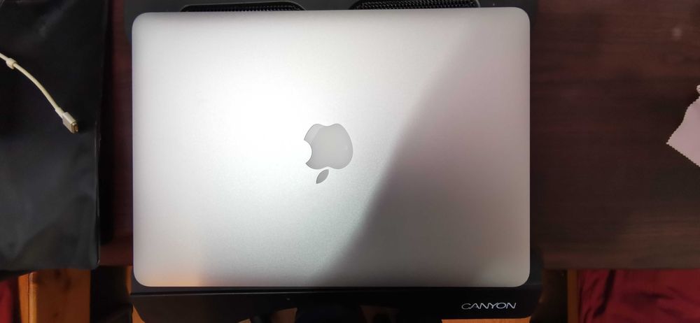 13'Macbook Pro Retina 2015 i5/128GB/8GB Ram A1502