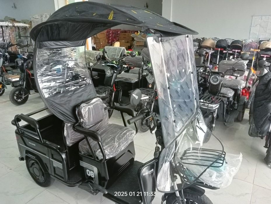 Скутер / тритцикл/ уч аёқ скутер/ Skuter/ tritsikl/ uch ayoq skuter