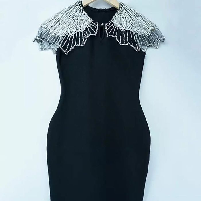 Уникална бандажна рокля с камъни