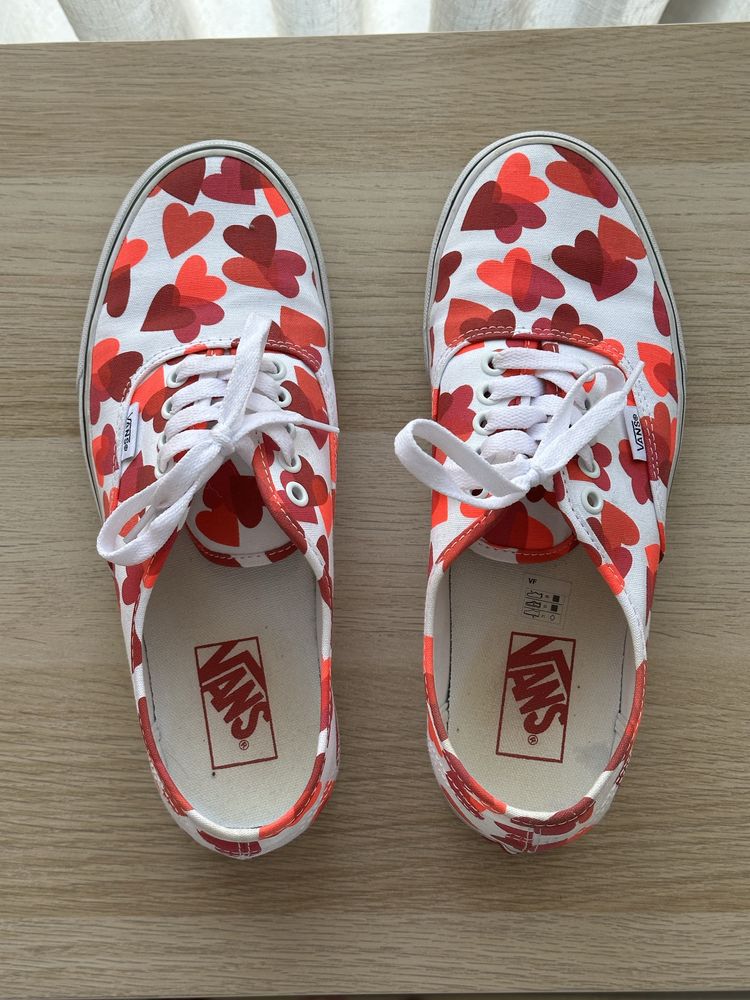 Vans маратонки, 41 номер, интересен дизайн