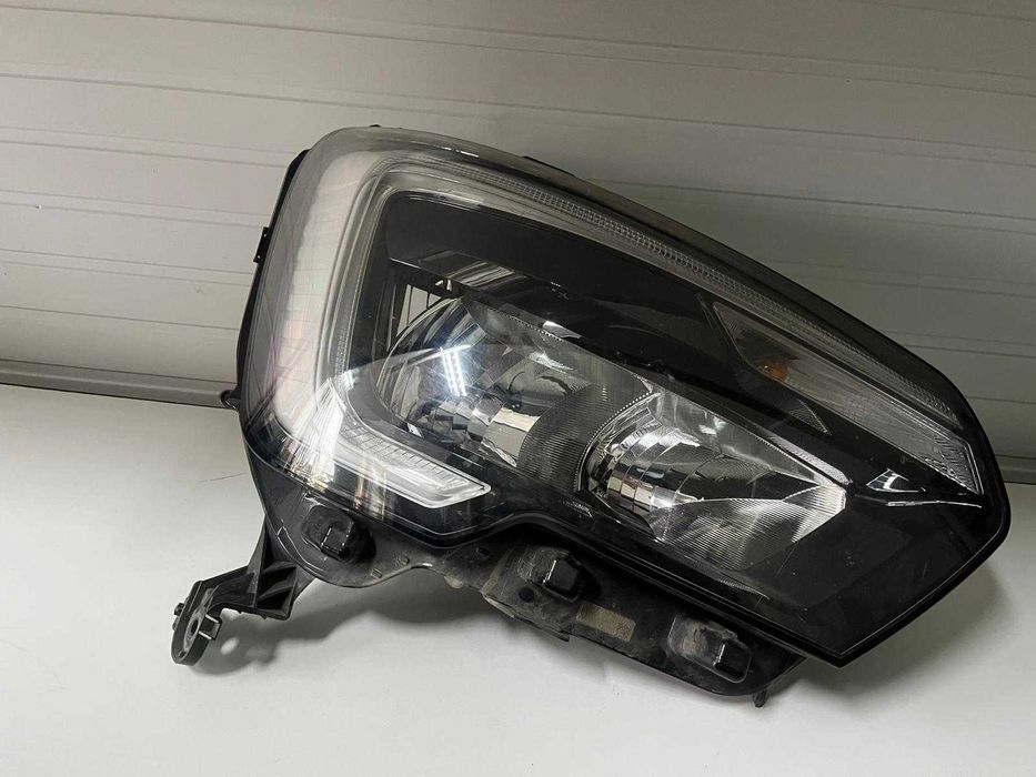 Far dreapta Renault Master 3 2019 2021 defect clema