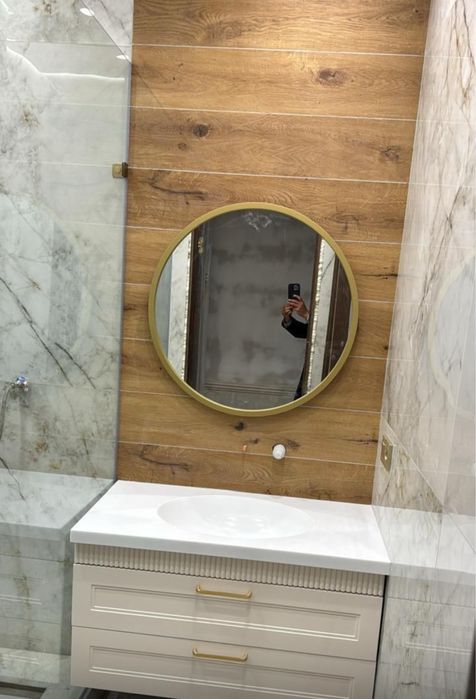 Продам зеркало с сенсерной подсветкой