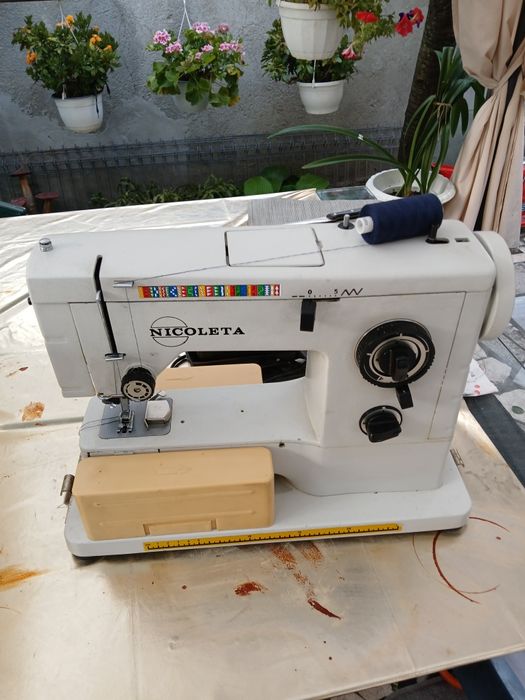 Masina de cusut electrica