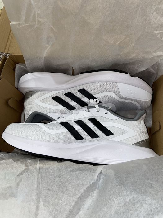 Adidas кроссовки летние