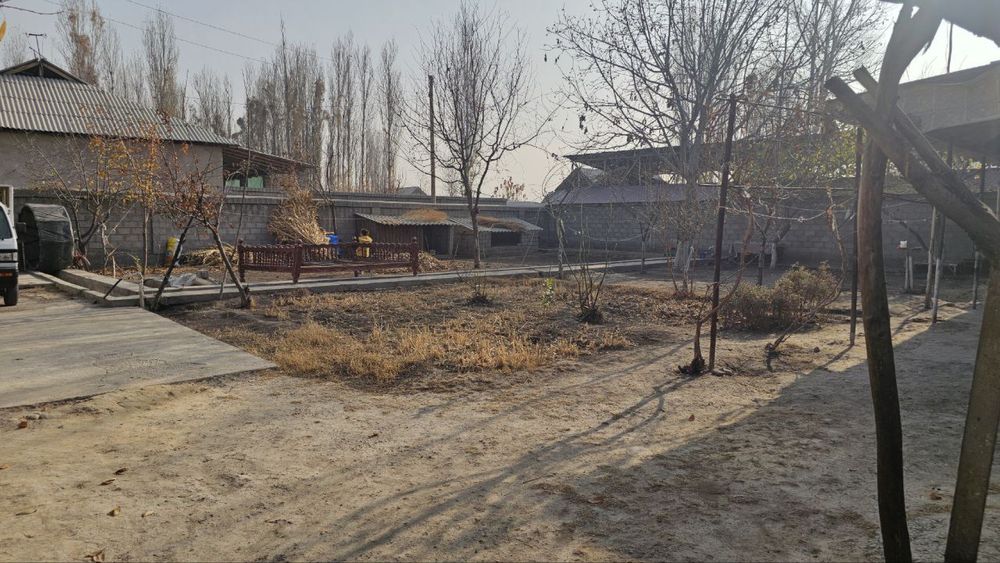 Ховли Участка сотилади срочно Юкоричирчик тумани 80ота 8сотих