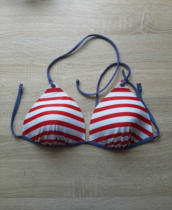 Sutien pentru plajă  mărimea  M