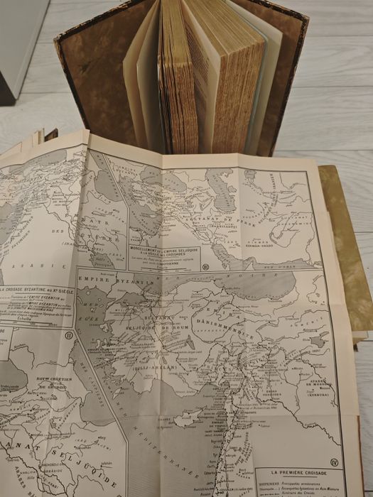 Set Istoria Cruciadelor și a Regatului Franc al Ierusalimului,3 vol