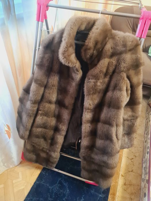 Продам норковую шубу