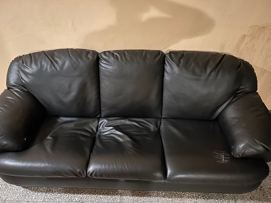 използван кожен черен диван