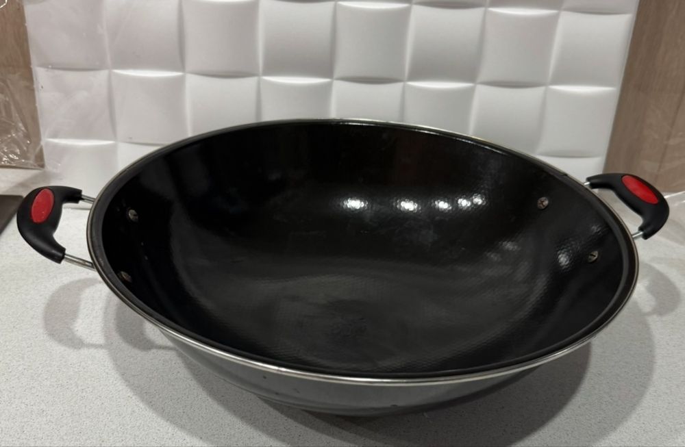 Большая обьемная сковорода 3000т доставка такси