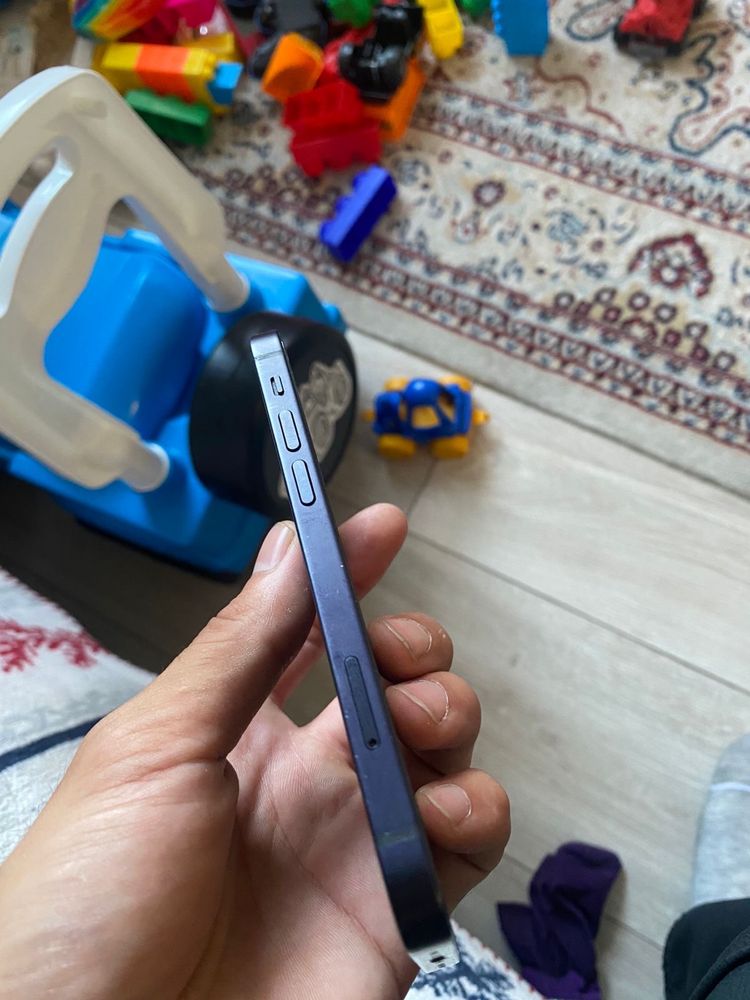 Iphone 12mini продам