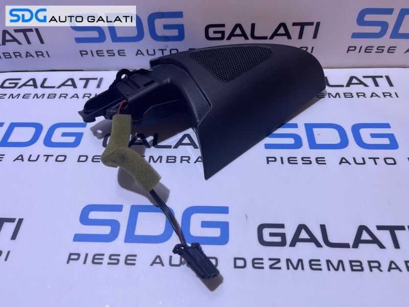 Ornament Capac Plastic Tweeter Usa Portiera Dreapta Fata VW Passat CC 2008 - 2012 Cod 3C8837986 3C8035411 3C8837994A [D0364]