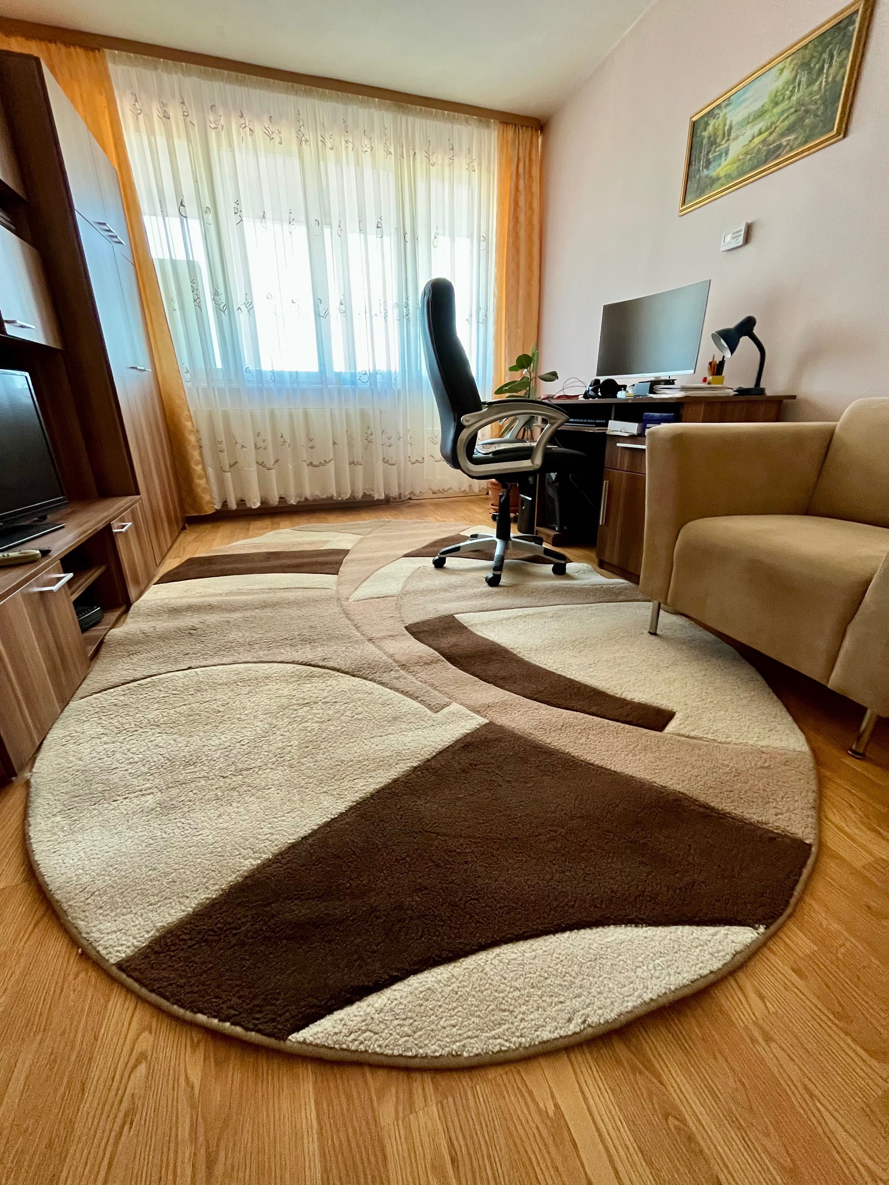 Apartament de vânzare, 2 camere, balcon, Sibiu, zona Hipodrom