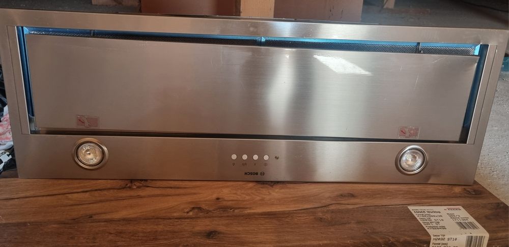 Hota incorporabila Bosch DHL885C, Putere absortie 730 m3/h