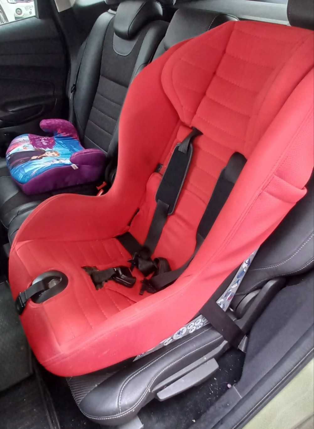 Scaun auto Chicco ISOFIX