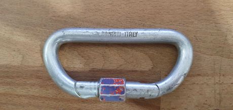 Vintage Bonaiti Italy Shape Carabiner. UIAA. 2500kg