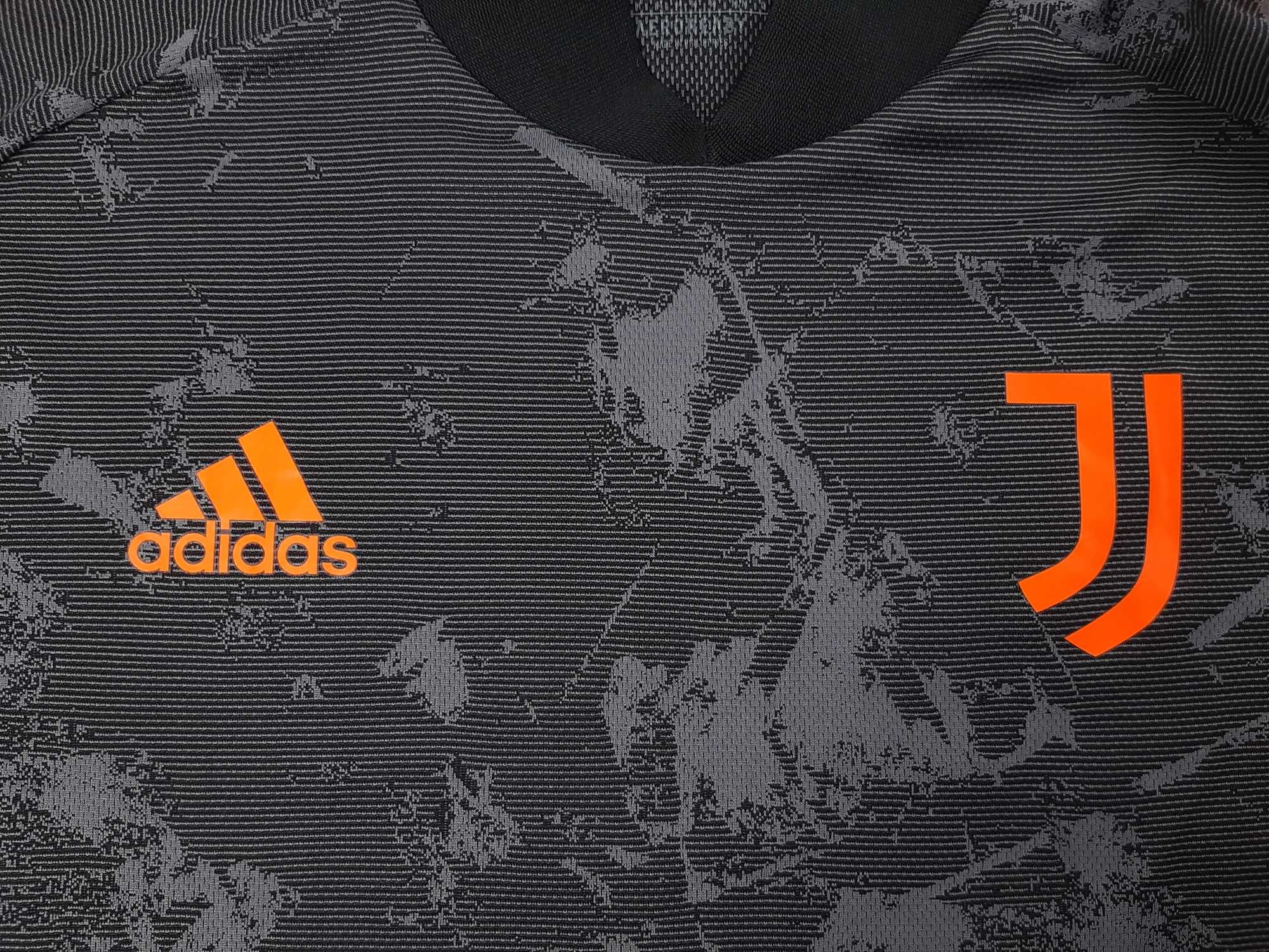 Adidas Juventus - Оригинална мъжка спортна тениска р-р M