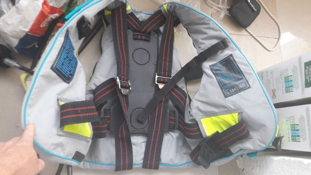 Echipament scubapro regulator detonator vesta scafandru scuba 400 Bar