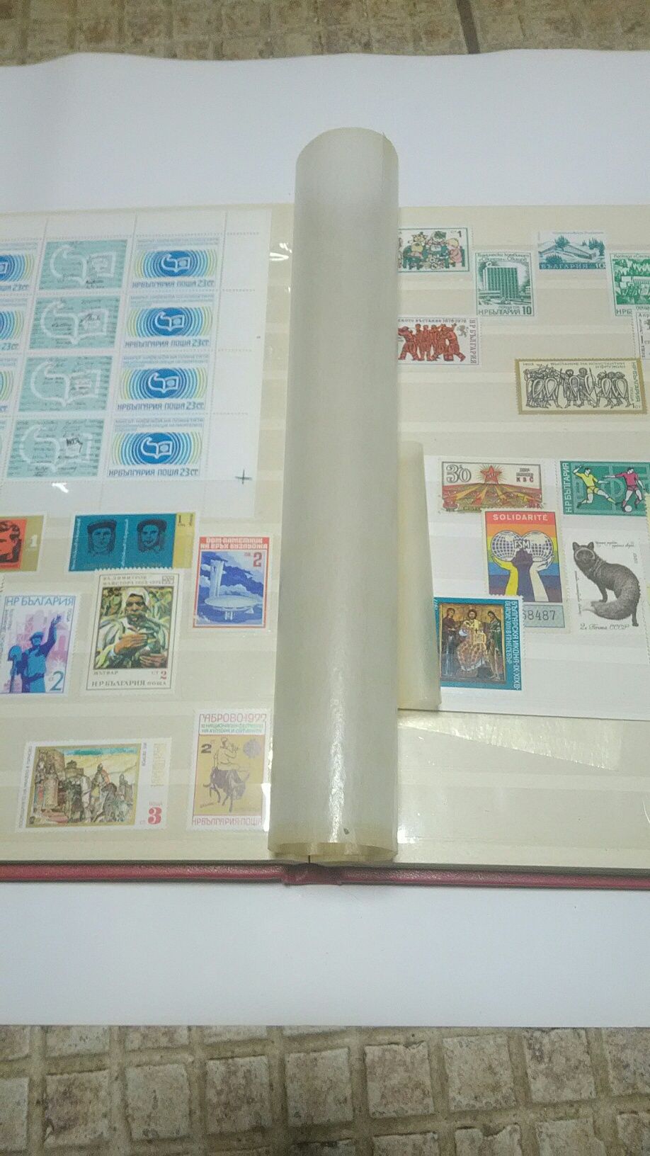 Уникални пощенски марки