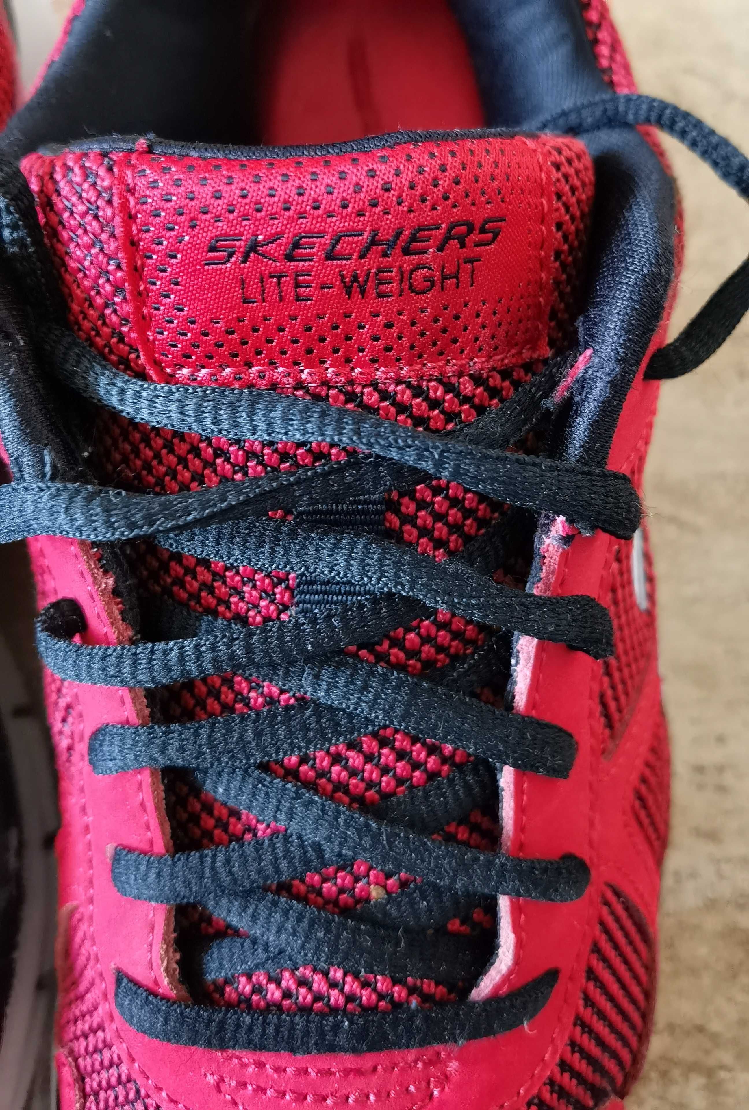 Маратонки Skechers