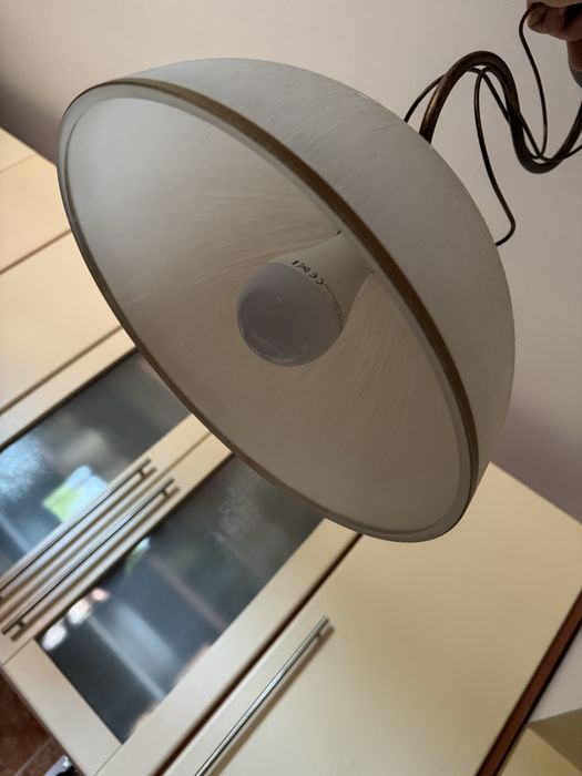 Vand doua lustre/candelabre in stare foarte buna de functionare