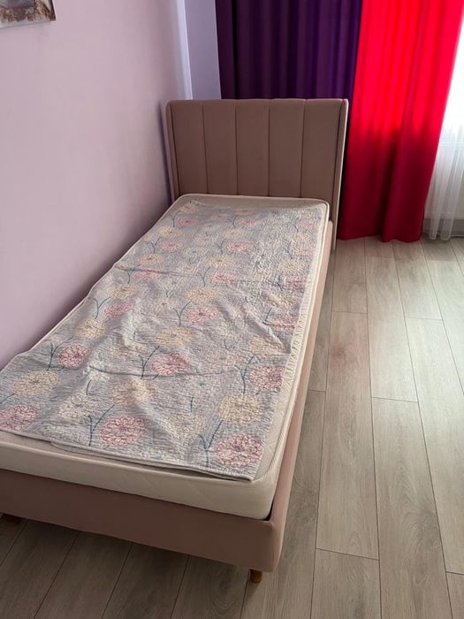 Продам кровать для детскую для девочки в отличном состоянии