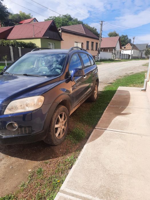 Vând chevrolet captiva