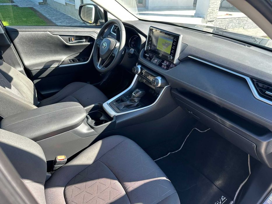 Toyota RAV4 2.5 Hybrid Dynamic 2x4 Distronic 74.000km Toyota Approved