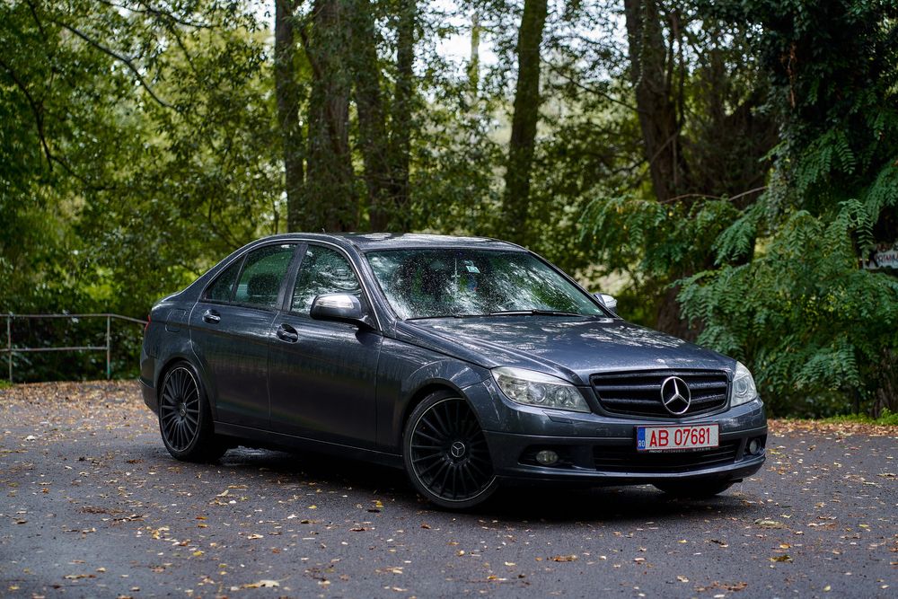 Vând Mercedes-Benz C200 Kompressor