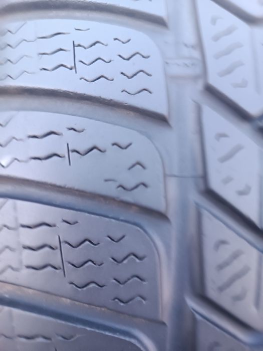 225/50/17 Pirelli
