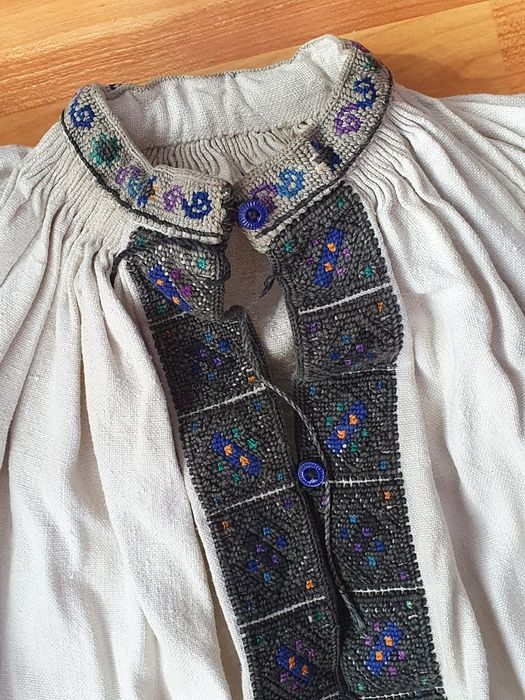 camasa traditionala.port padurenesc.sec.18.